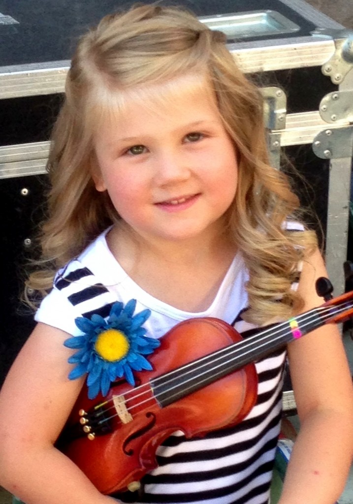 Makena playing violin at the Arts Festival!