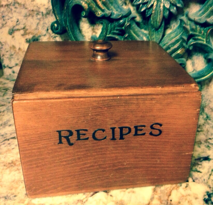 Vintage Recipe Box. www.mytribuejournal.com