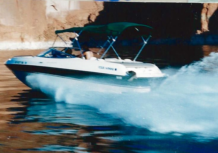 Boating on Pineview Reservoir www.mytributejournal.com