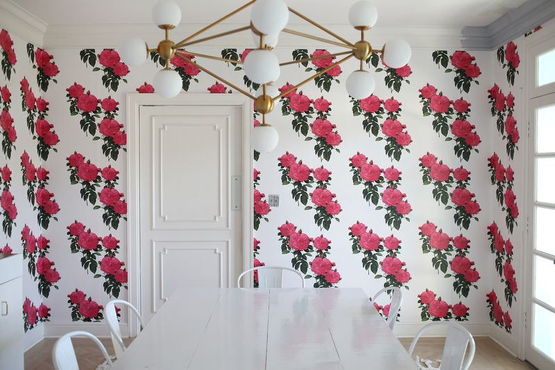 Floral wallpaper.